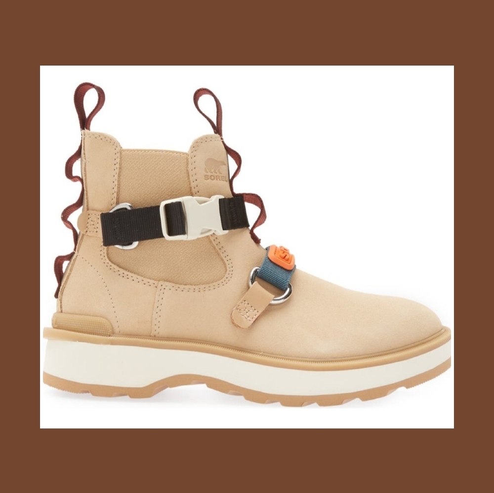 SOREL HI-LINE CHELSEA BOOTS. - Picture 8 of 8
